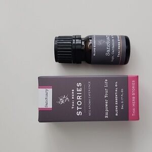 Thai Herb Stories Sanctuary Essential Oil Blend 5 ml NWT